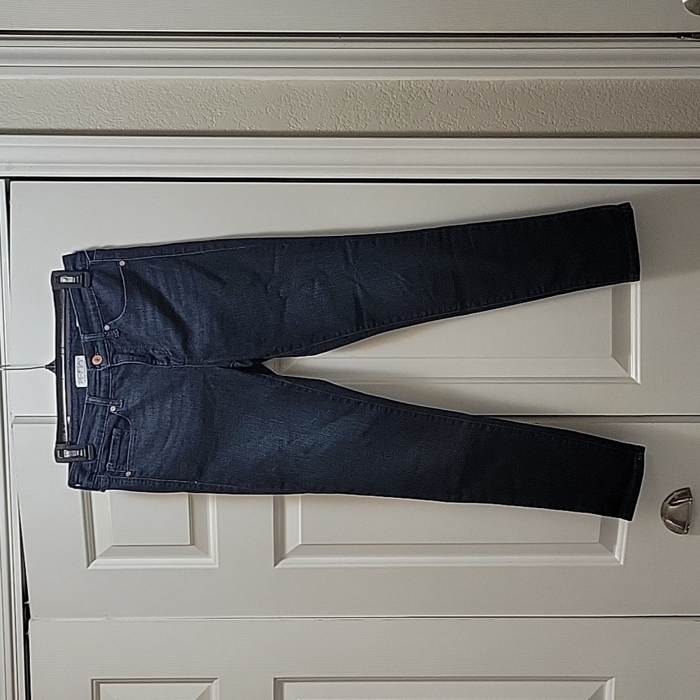 Sophia Vergara skinny ankle size 4 dark wash